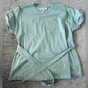 Jessica Simpson Size small maternity shirt